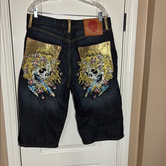 Ed Hardy Men's Black Denim Shorts - Picture 2 of 7